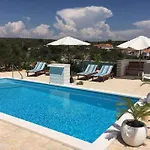 Villa In - Sibenik Riviera 36449 Rogoznica (Sibenik-Knin)