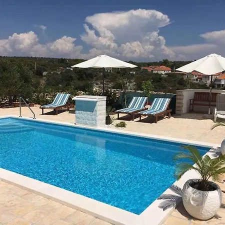 Villa In - Sibenik Riviera 36449 Rogoznica (Sibenik-Knin)