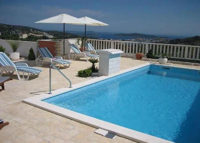 In - Sibenik Riviera 36449 *